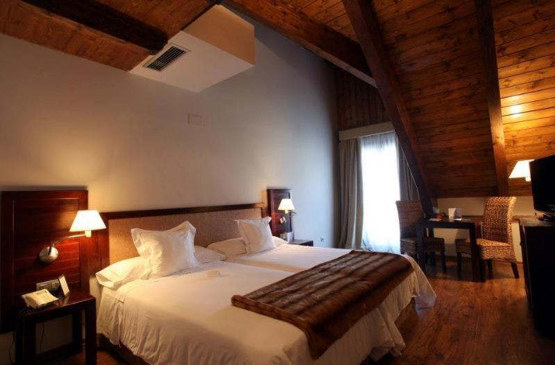 Abadia Del Pirineo Hotel Tramacastilla de Tena Phòng bức ảnh